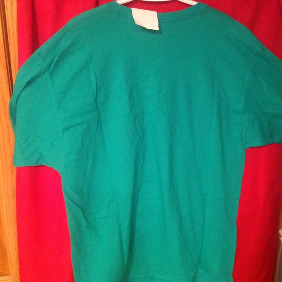 Norte Dame tshirt - Picture 2 of 3